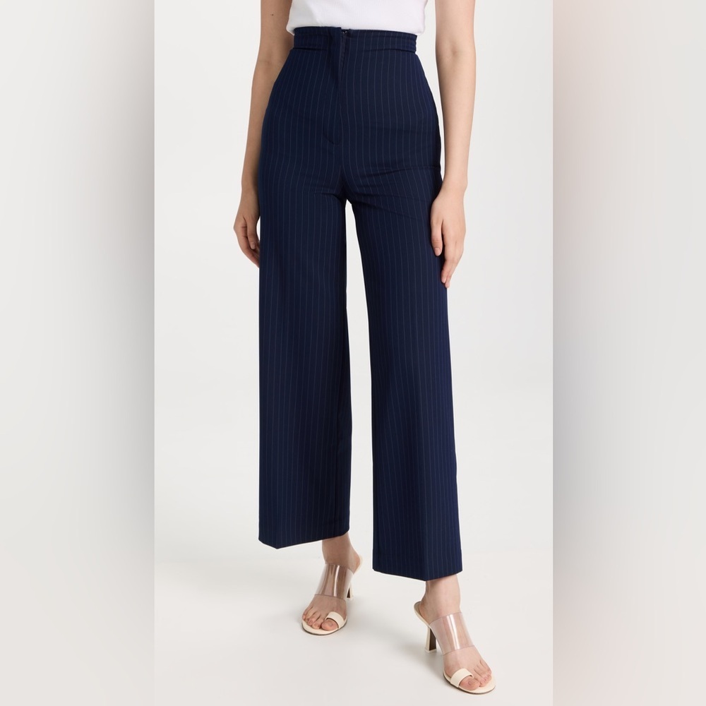 RARE BARDOT NWT Pinstripe Wide Leg Pants in Navy/White PinstripesāM (US 6)